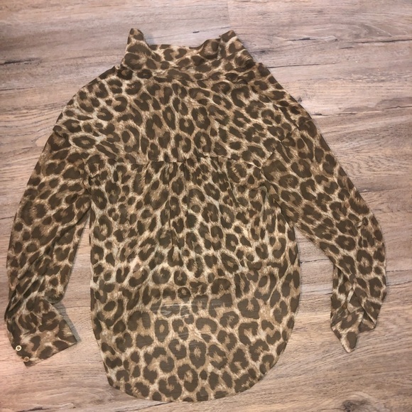 2/$30 Free People Sheer Cheetah Leopard Animal Print Button Down Top Sz XS - Picture 2 of 3